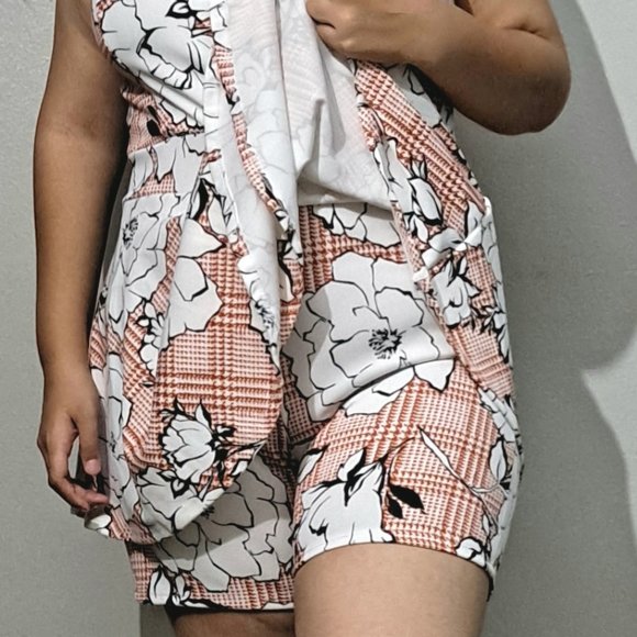 Floral Short Skort Mini V-Neck Romper – Plus (1X, 2X, 3X) - Picture 7 of 9